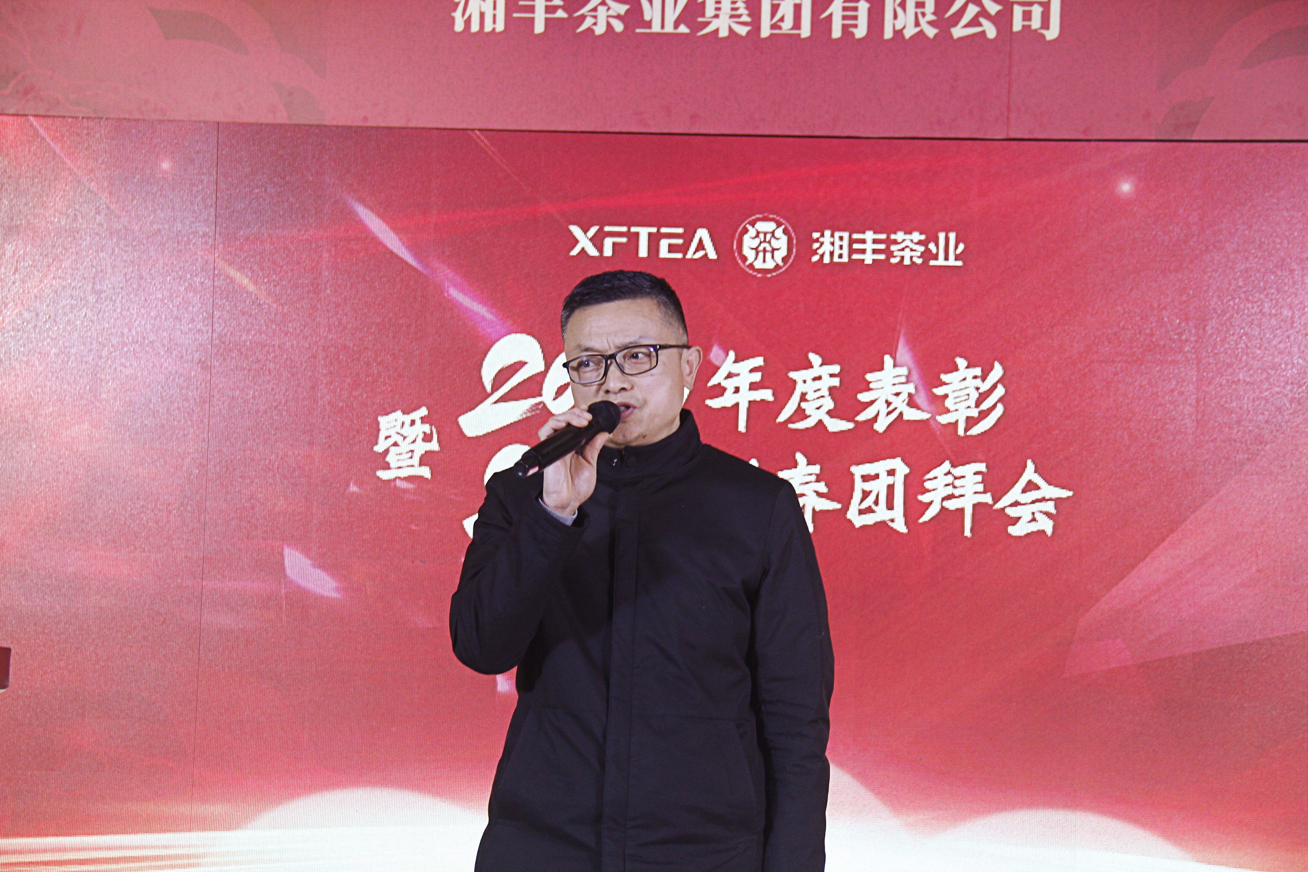 董事、常務(wù)副總 張超.jpg